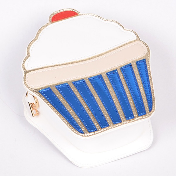 Cupcake crossbody Clutch bag🧁🧁NWT - Picture 3 of 5